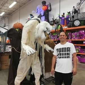 Meet your Posher, Eduardo alejandro